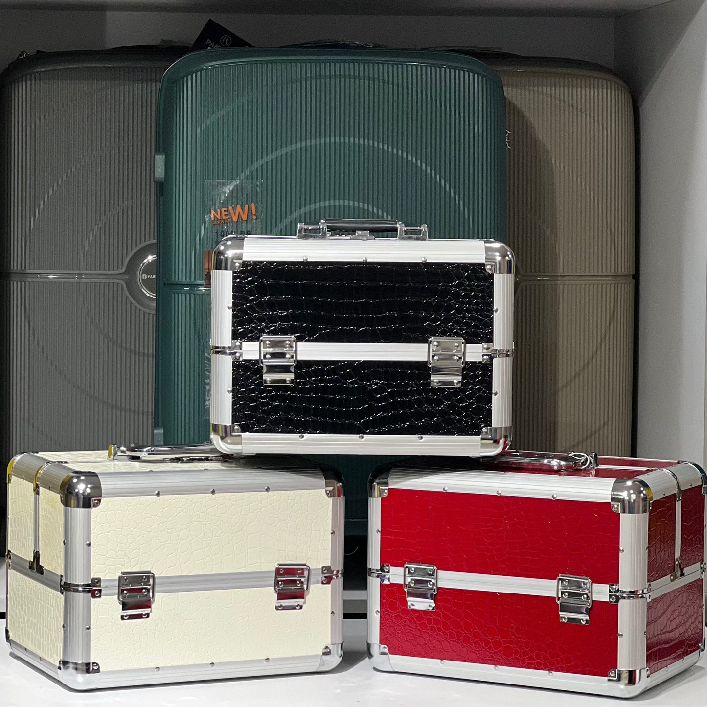 Large Aluminum Makeup Case & Jewelry Organizer