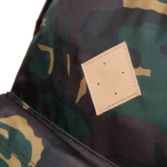 Eastpak wyoming clearance camo